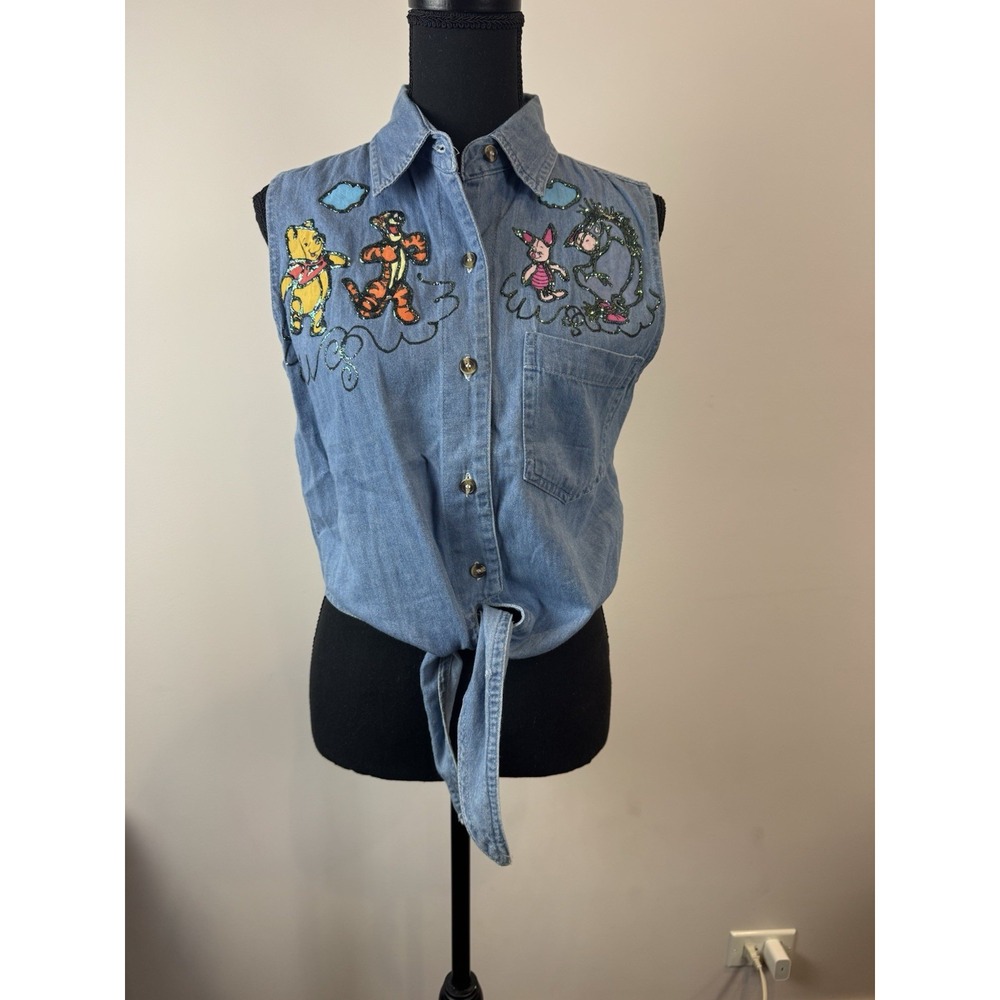 Vtg‎ Rare Disney Chambray Novelty Top Shirt Winnie the Pooh Sleeveless Front Tie